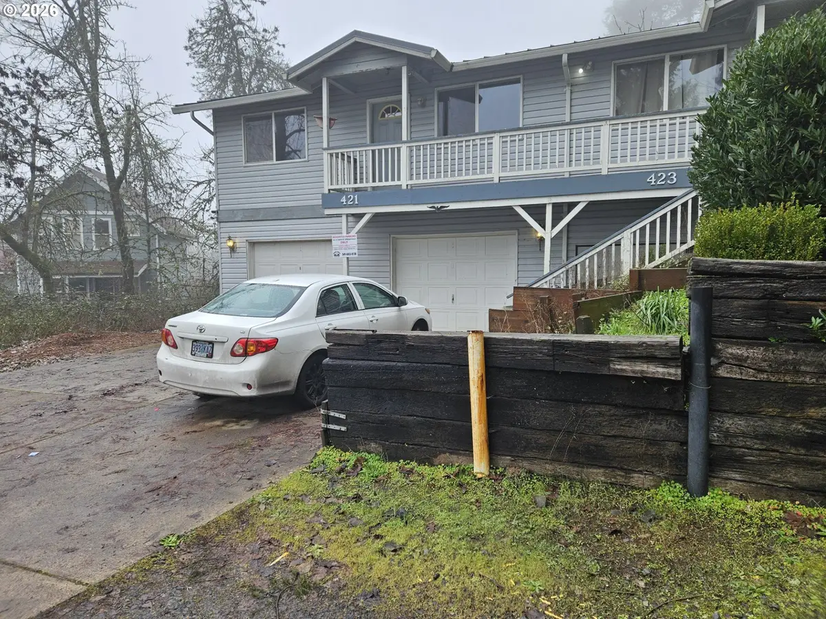 421/425 S 58th St, Springfield, OR 97478 - #1