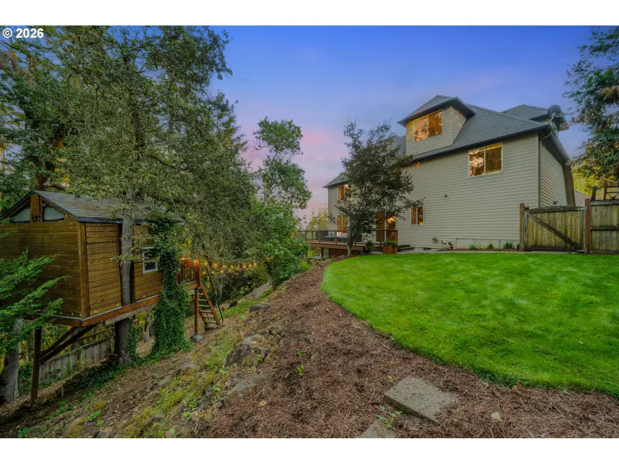 6084 Fernhill Loop, Springfield, OR 97478 - #3