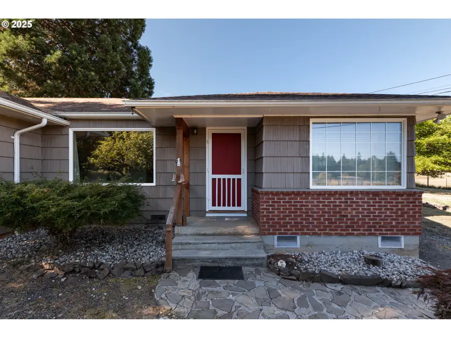 76521 Delena Mayger Rd, Rainier, OR 97048 - #2