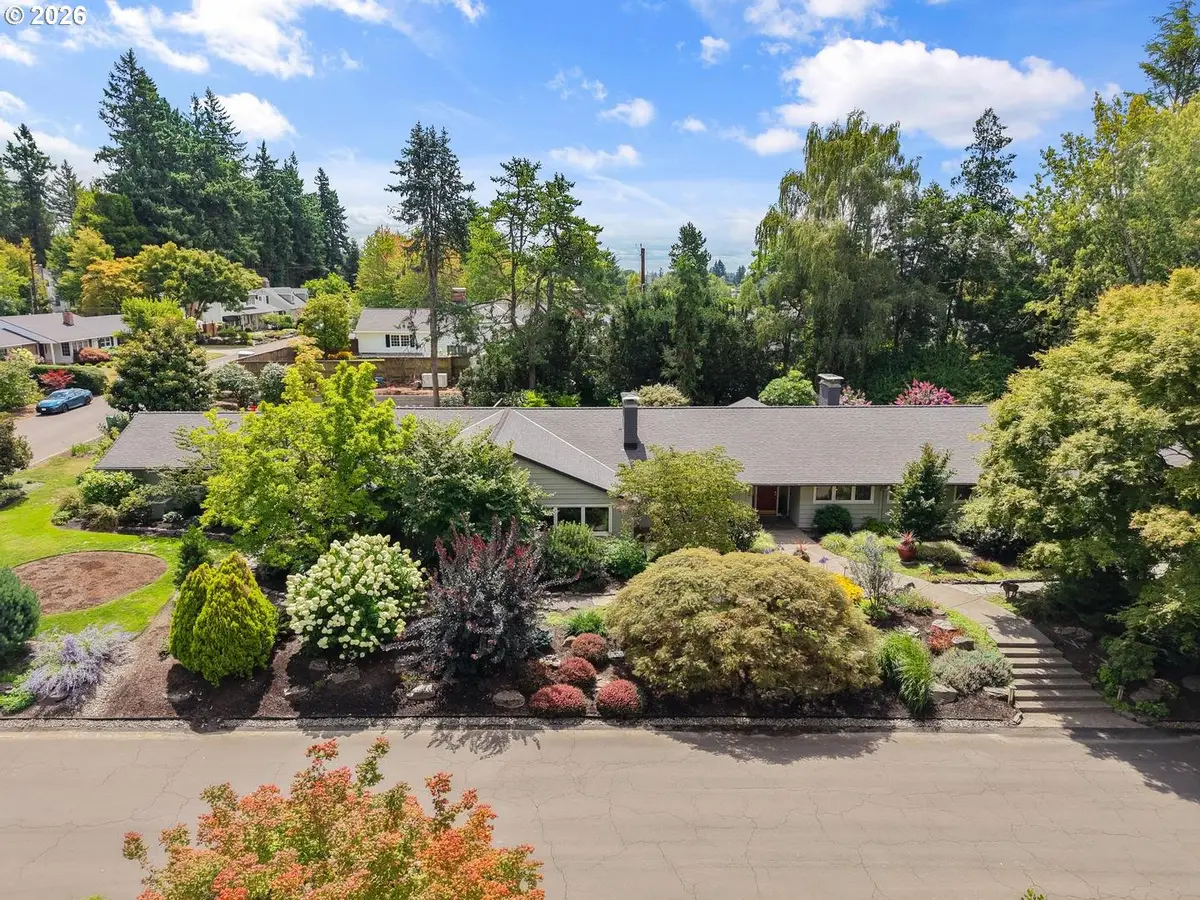 7550 SW Laurel St, Portland, OR 97225 - #1