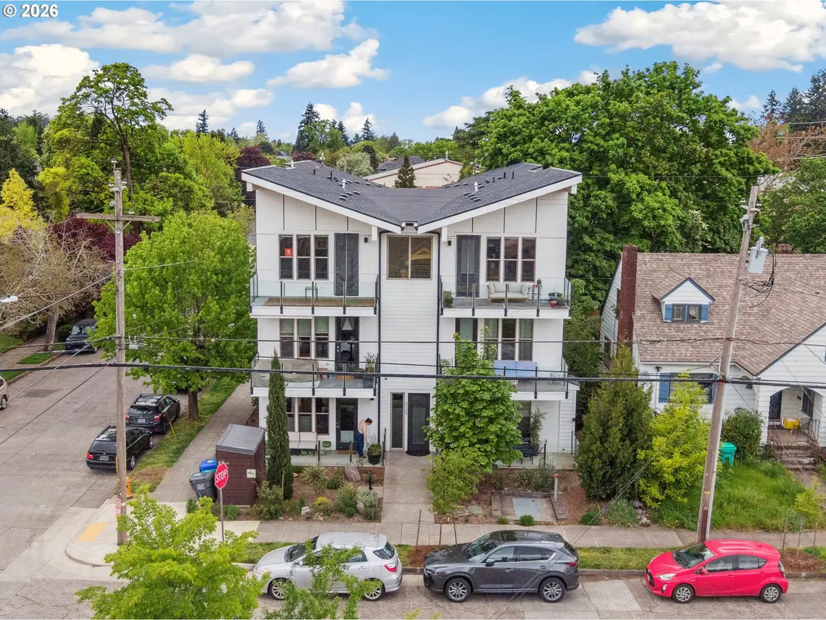 325 N Emerson St #D, Portland, OR 97217 - #1