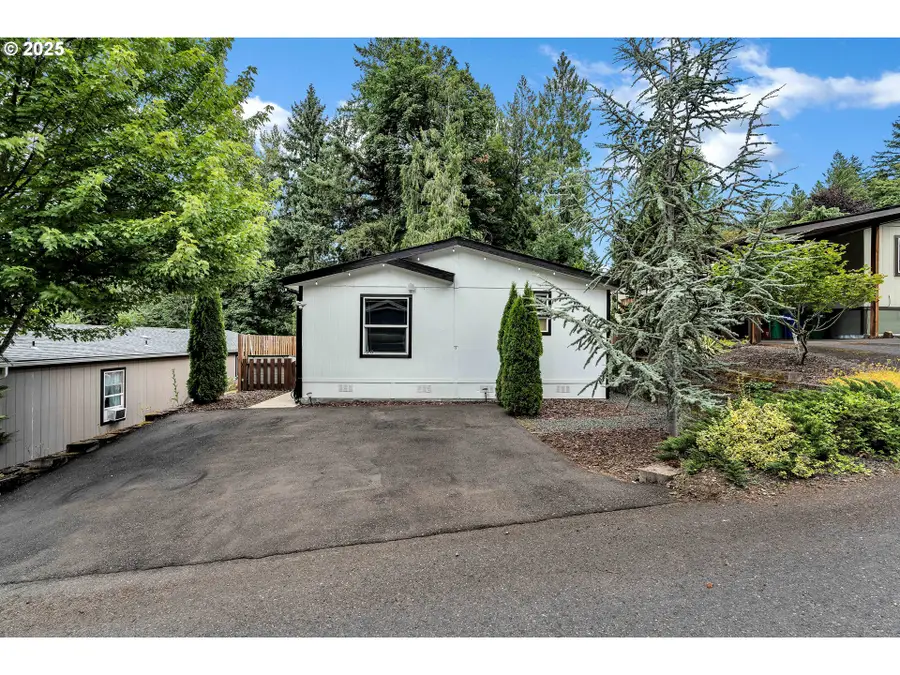 8750 SE 155th Ave #28, Happy Valley, OR 97086 - Image #2