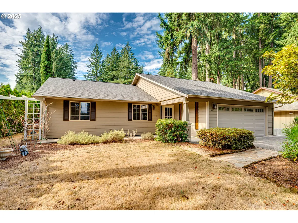 9511 NE Pinecreek St, Vancouver, WA 98664 - Image #1