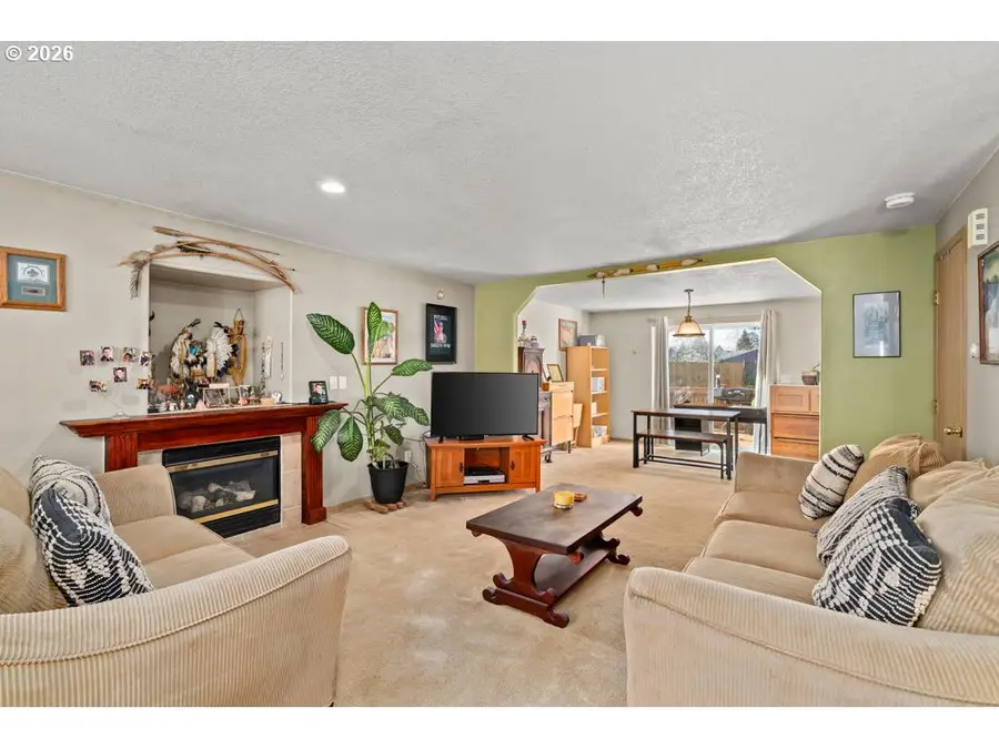 131 NE 201st Ave, Portland, OR 97230 - #3