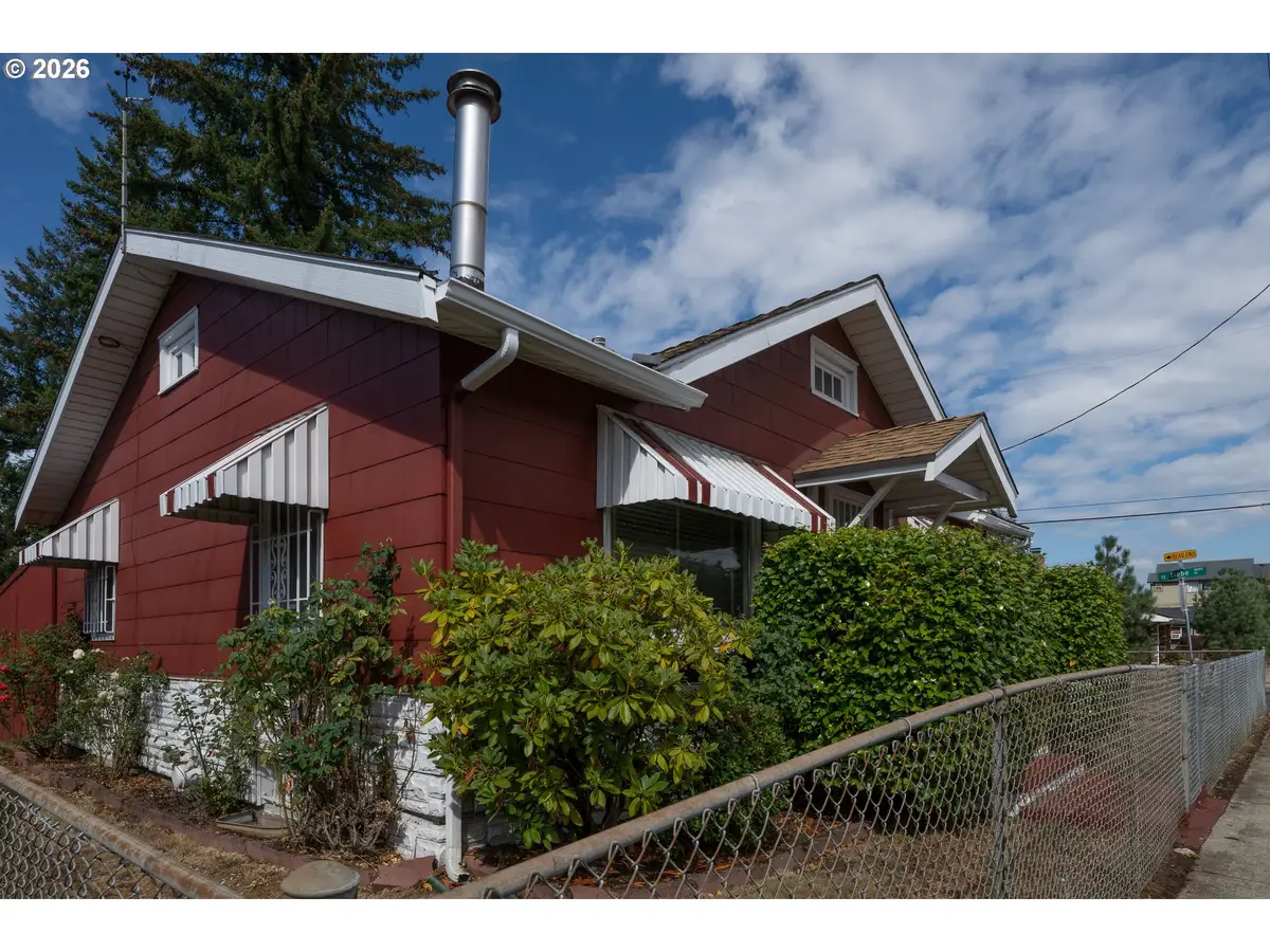4905 SE 122nd Ave, Portland, OR 97236 - #1