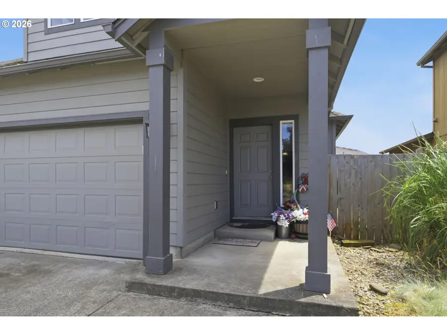 1902 Adelman Loop, Eugene, OR 97402 - #3