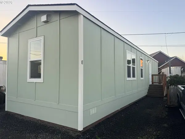 1085 W 1st Ave #E, JunctionCity, OR 97448