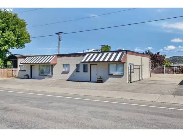 852 Snipes St, TheDalles, OR 97058