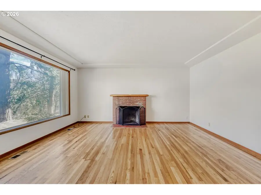 6615 SW Canyon Dr, Portland, OR 97225 - Image #3