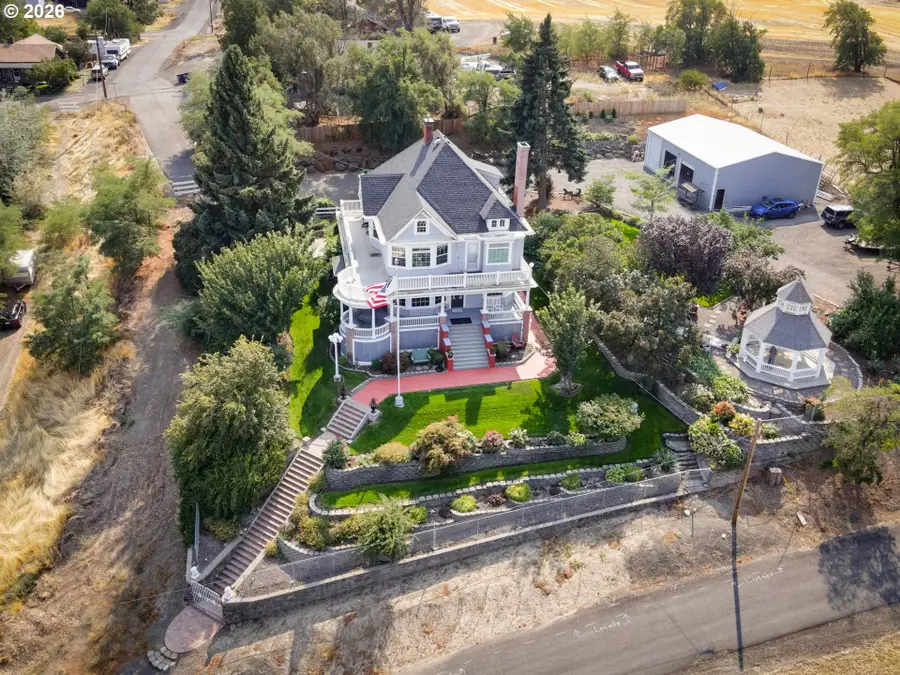 620 Davis St, Wasco, OR 97065 - #2