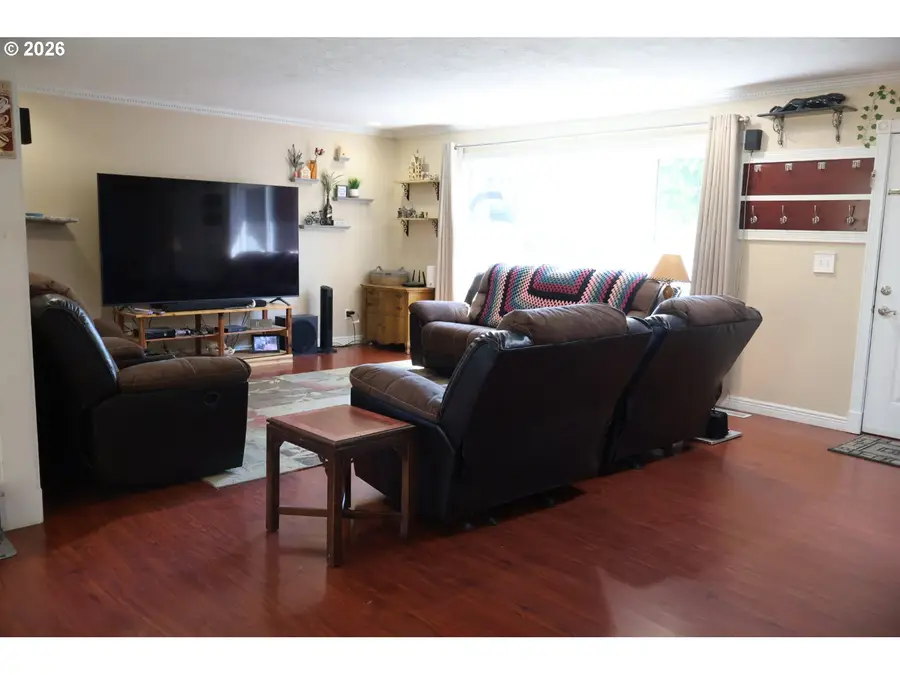 3030 NE Newby St, McMinnville, OR 97128 - #3