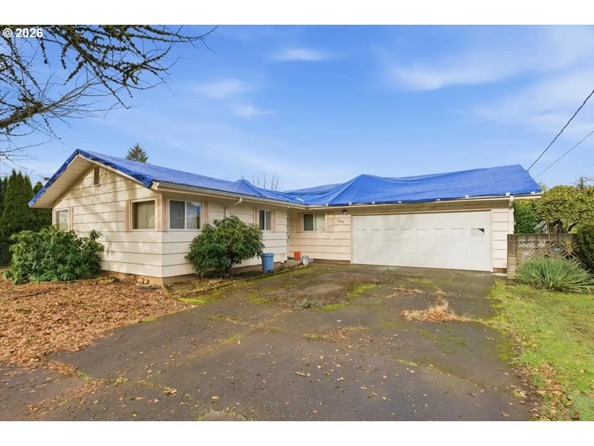 12333 SE Madison St, Portland, OR 97233 - Image #1