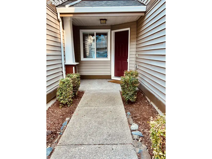 10723 SW Canterbury Ln #102, Tigard, OR 97224 - Image #3