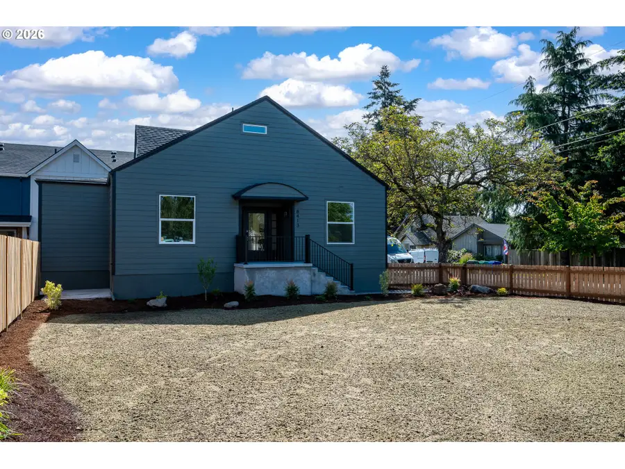 8413 NE Hassalo St, Portland, OR 97220 - #3