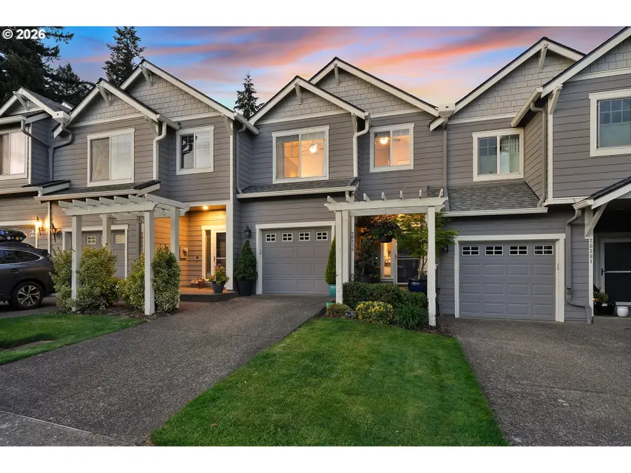 20275 Hoodview Ave, Northwest Clackamas, OR 97068 - #2