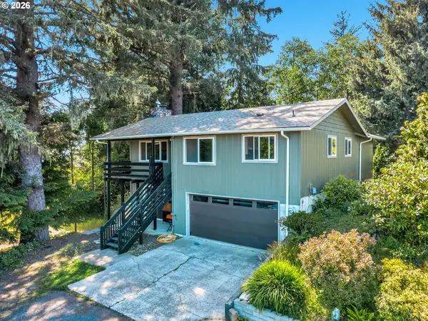 343 Cumberland St, Astoria, OR 97103
