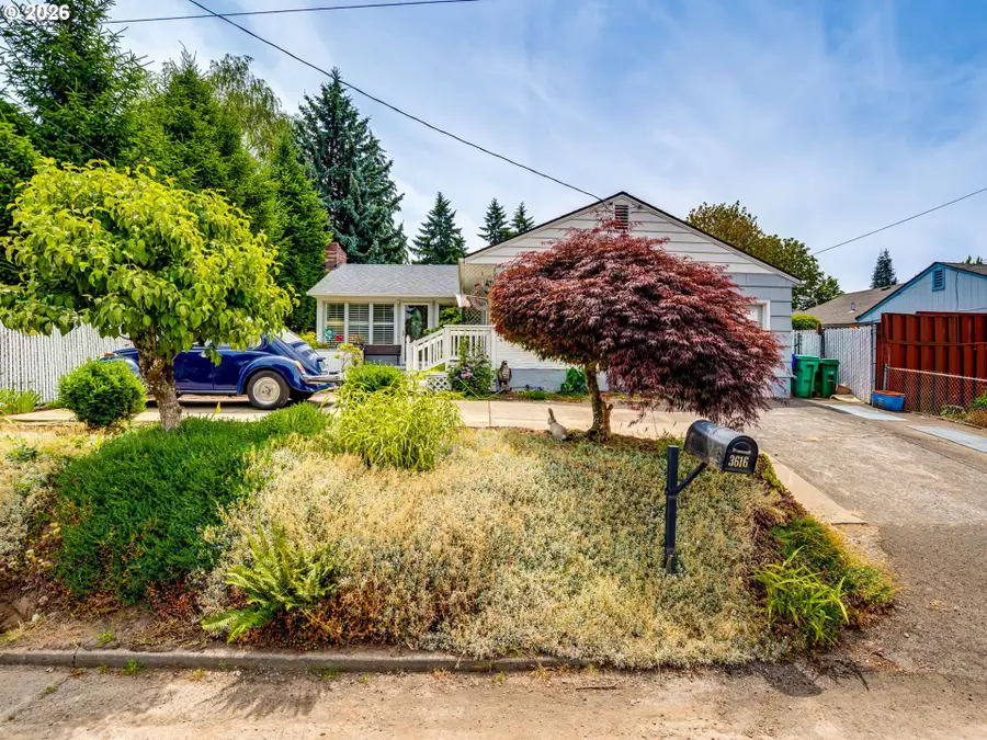 3616 SE Harvey St, Milwaukie, OR 97222 - #2