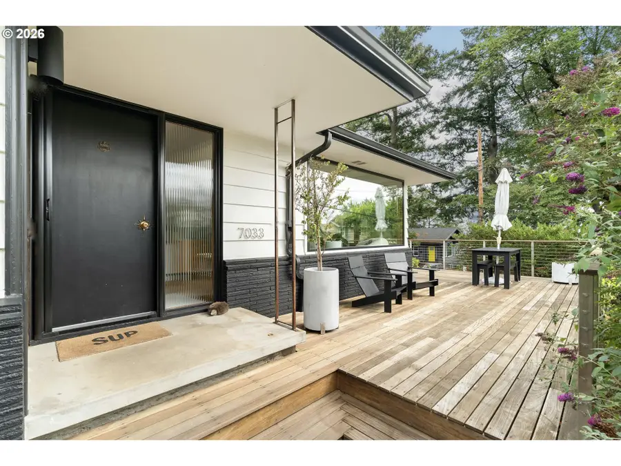 7033 SE Stark St, Portland, OR 97215 - #2
