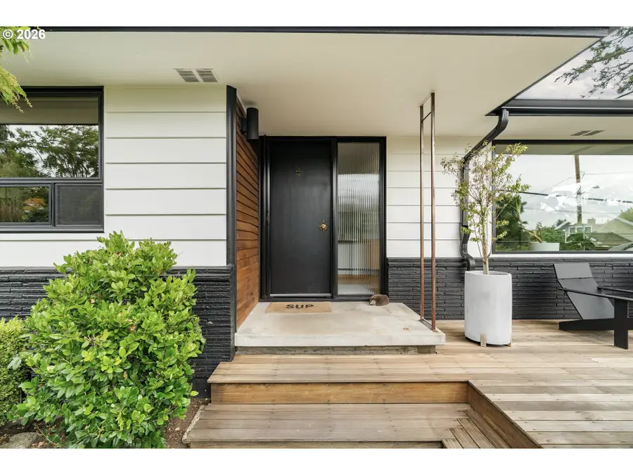 7033 SE Stark St, Portland, OR 97215 - #3