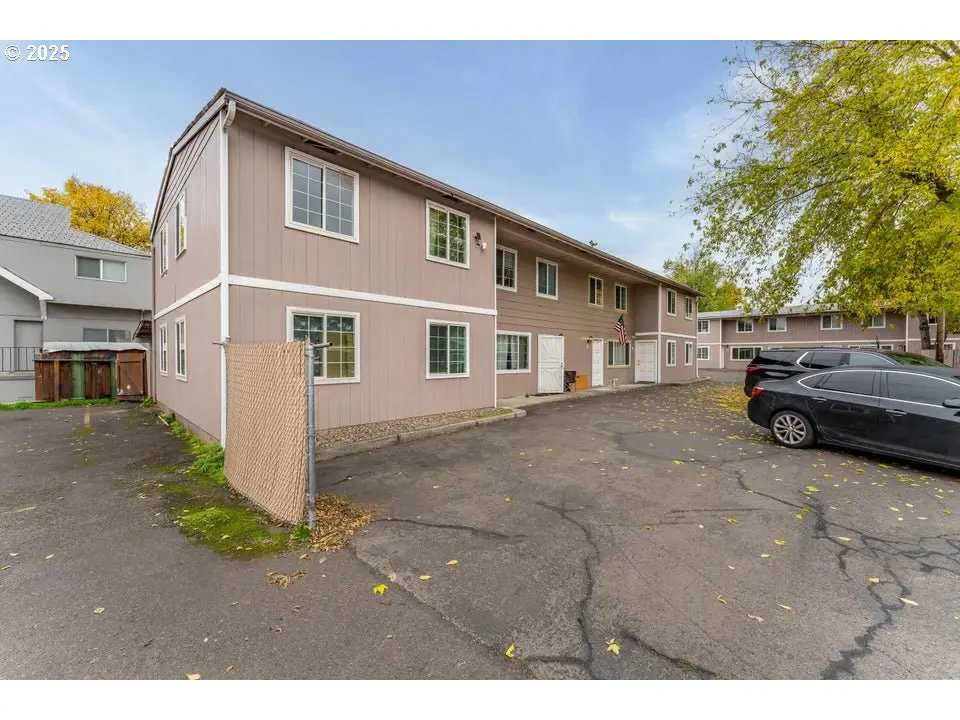 1215 W Main St, Medford, OR 97501 - Image #1