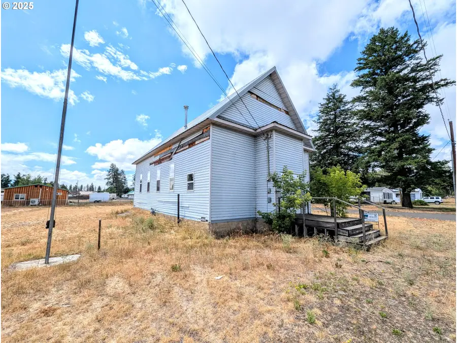 1290 Baltimore St, Elgin, OR 97827 - Image #2