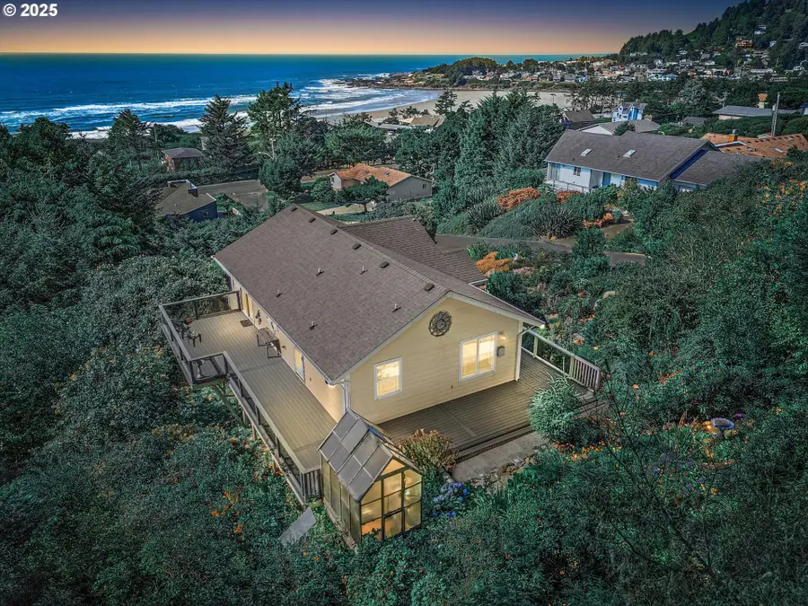 350 Hill Ct, Yachats, OR 97498 - #2