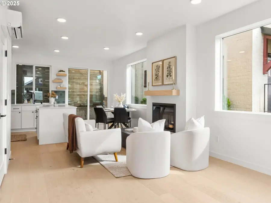 1911 Broadway St #5, Vancouver, WA 98663 - Image #2