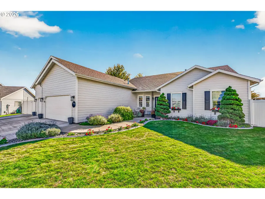 793 W Sandpiper Ave, Hermiston, OR 97838 - #2