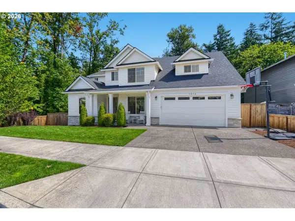 1516 N Sycamore St, Canby, OR 97013
