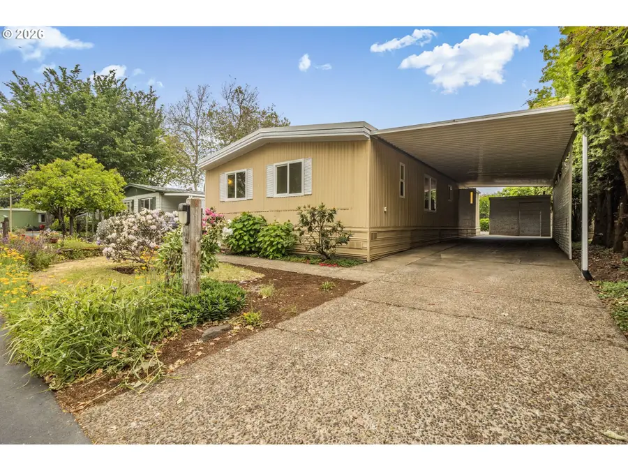 1400 Candlelight Dr #104, Eugene, OR 97402 - #2