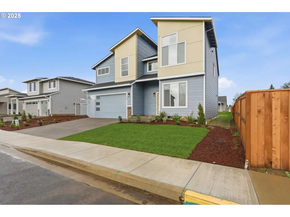 730 E Fourth St, Yamhill, OR 97148 - Image #1
