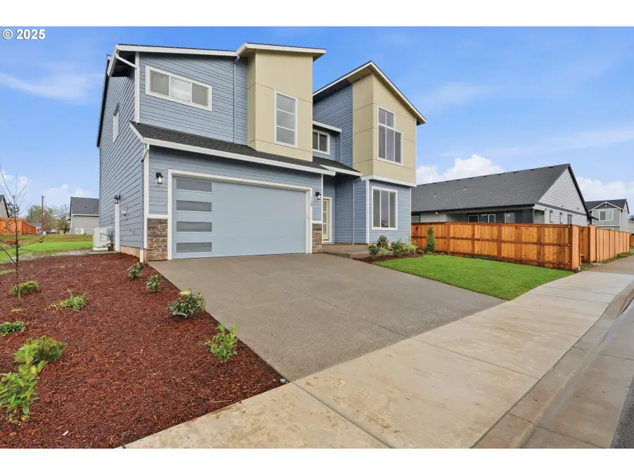 730 E Fourth St, Yamhill, OR 97148 - Image #2