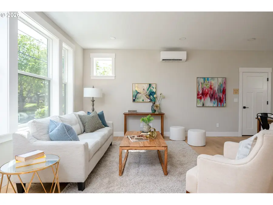 7359 NE Klickitat St, Portland, OR 97213 - #3