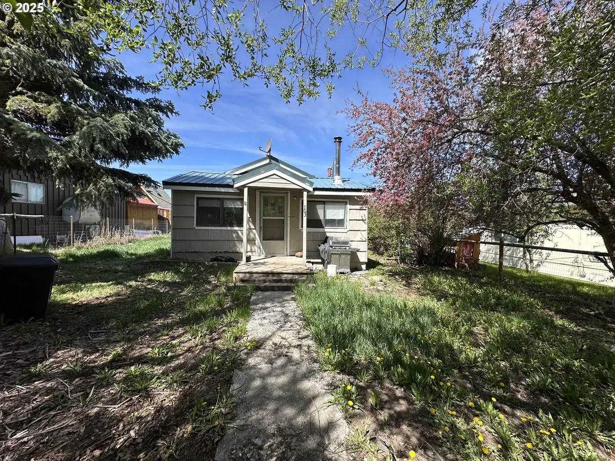 103 B Ave, Seneca, OR 97873 - Image #1
