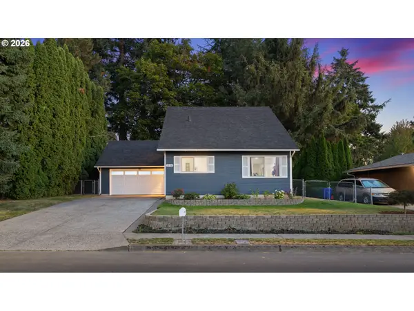 2126 SW 17th St, Gresham, OR 97080