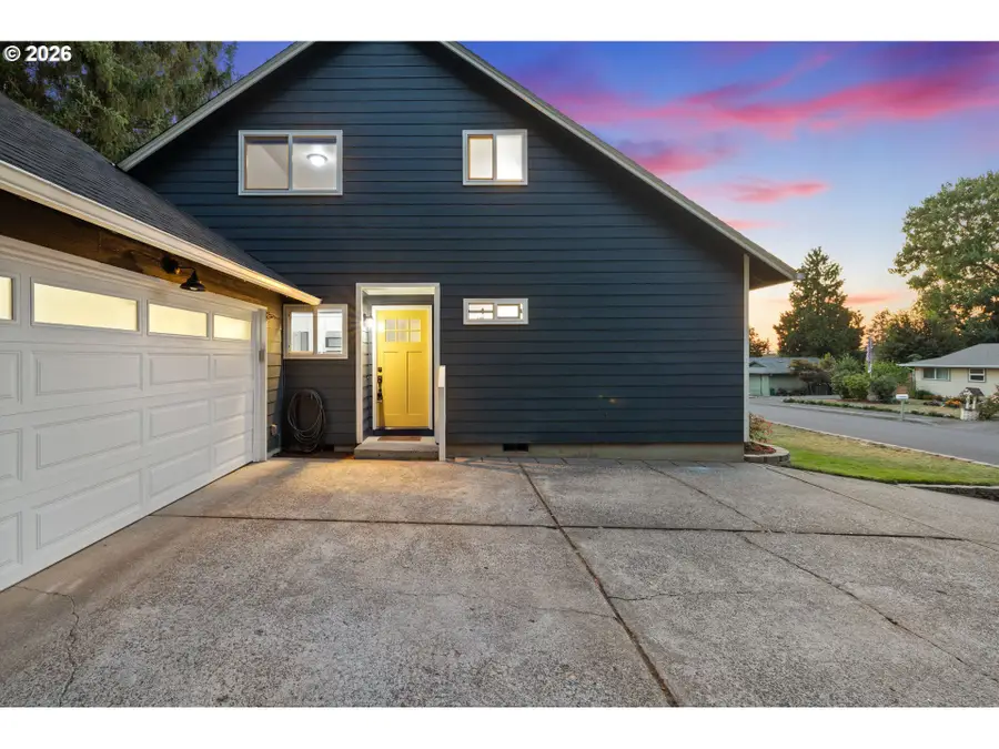 2126 SW 17th St, Gresham, OR 97080 - #3