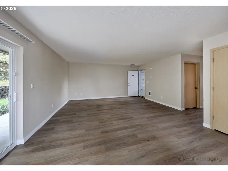 14609 NE 20th Ave #C101, Vancouver, WA 98686 - Image #2
