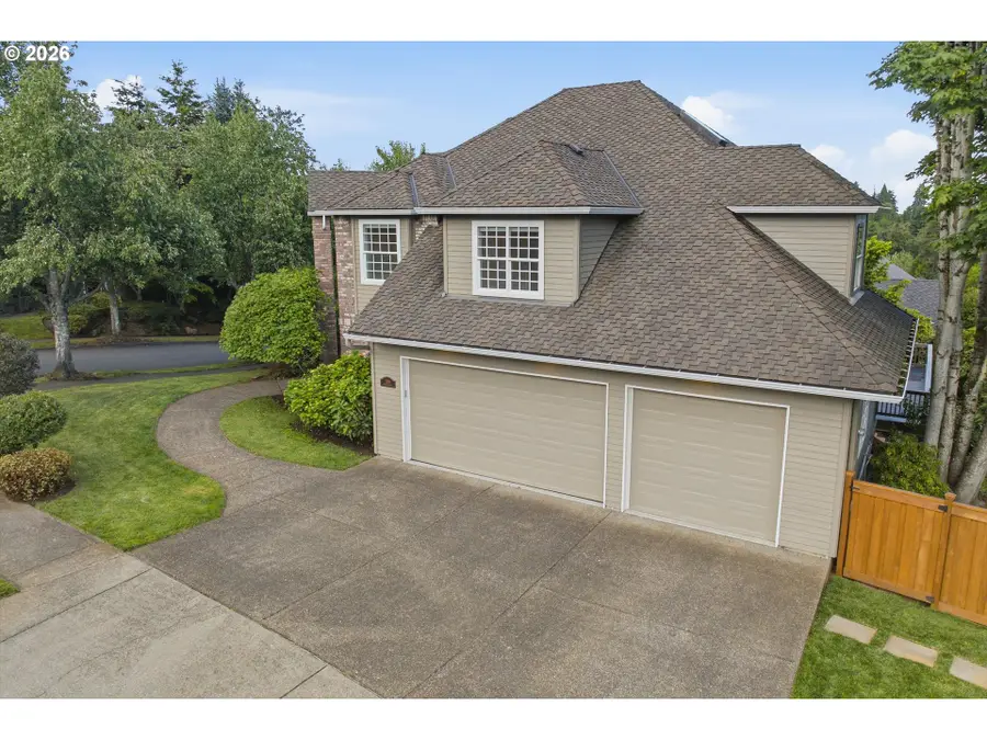 3390 Crescent Dr, West Linn, OR 97068 - #3