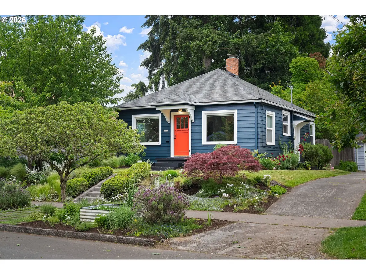 7716 N Mckenna Ave, Portland, OR 97203 - #1