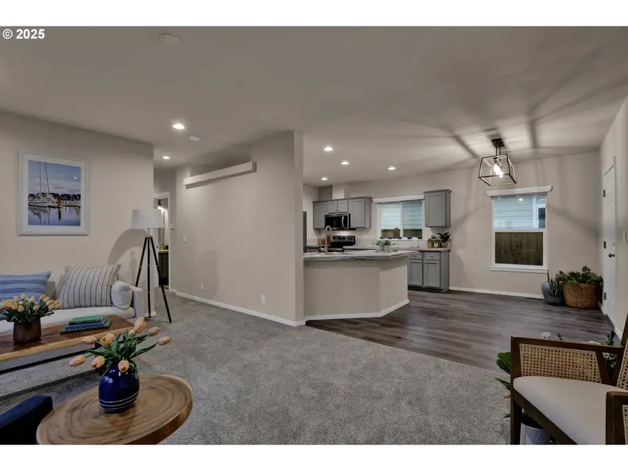 1437 53rd St, Florence, OR 97439 - Image #2