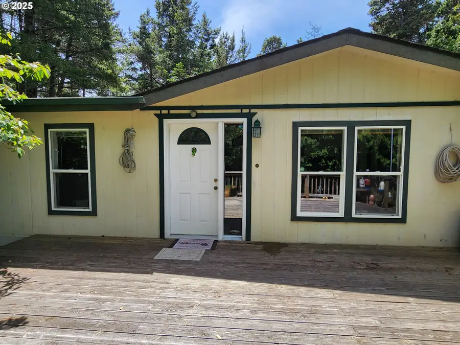 1634 Idaho St, Port Orford, OR 97465 - Image #2