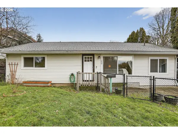 290 N 4th St, StHelens, OR 97051