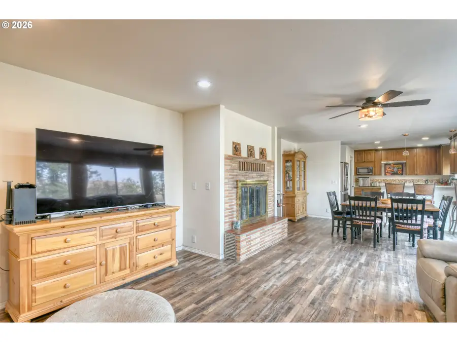 73877 Caldwell Ln, Pendleton, OR 97801 - #3