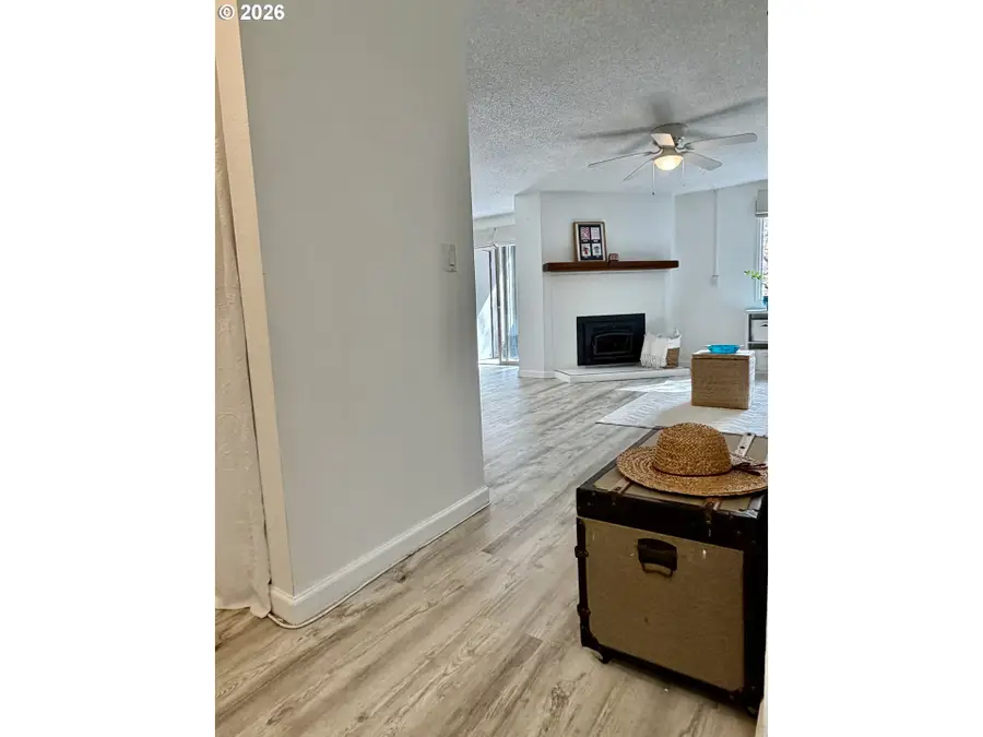 44 Eagle Crest Dr, Lake Oswego, OR 97035 - #3