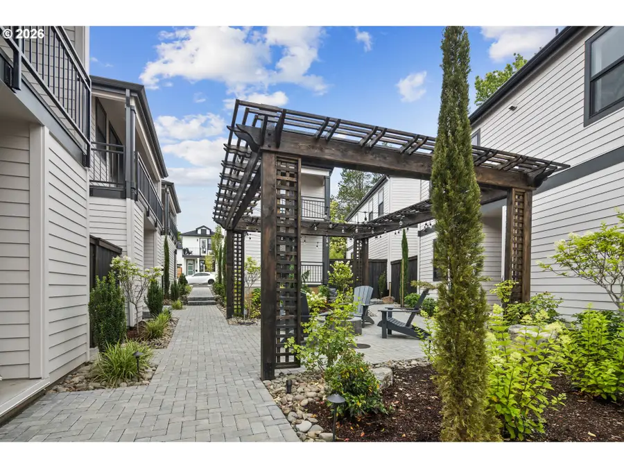 247 E Ave, Lake Oswego, OR 97034 - #3