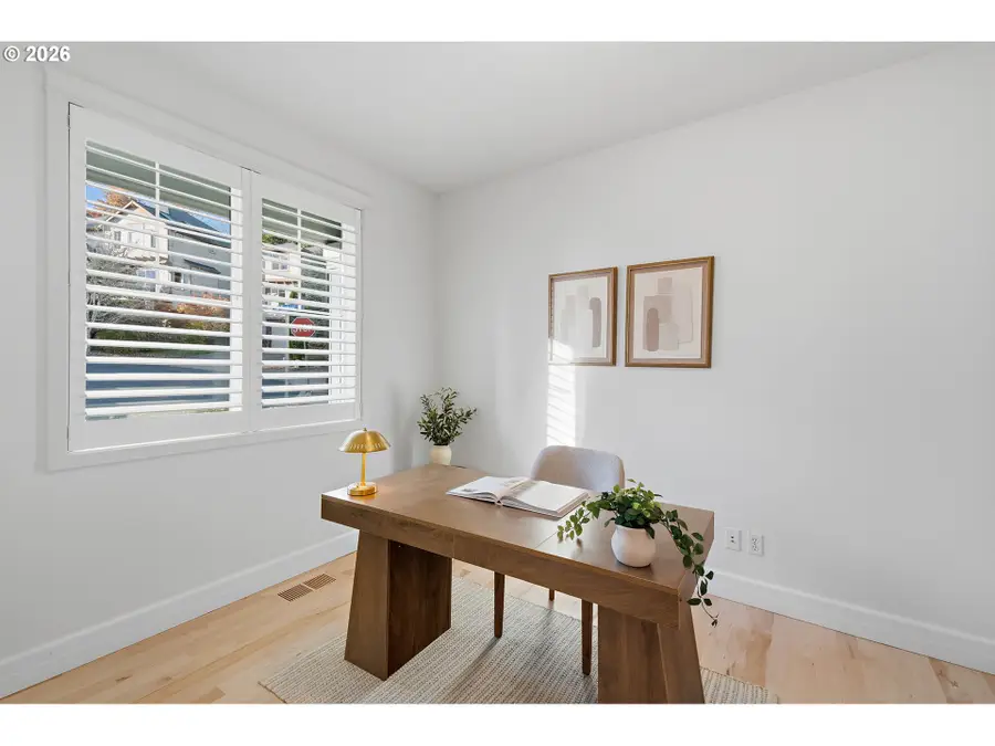 12668 SW Rembrandt Ln, Tigard, OR 97224 - #3