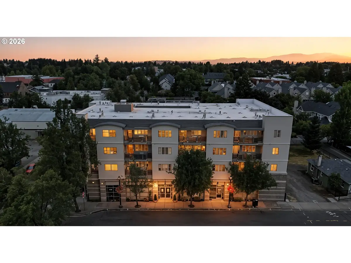 318 NE Roberts Ave #204, Gresham, OR 97030 - #1
