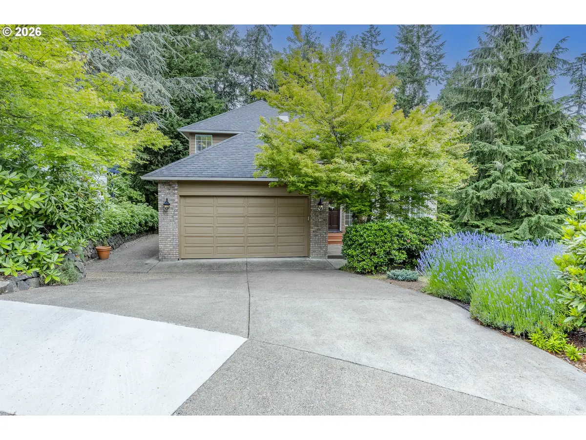 2588 W 28th Ave, Eugene, OR 97405 - #1