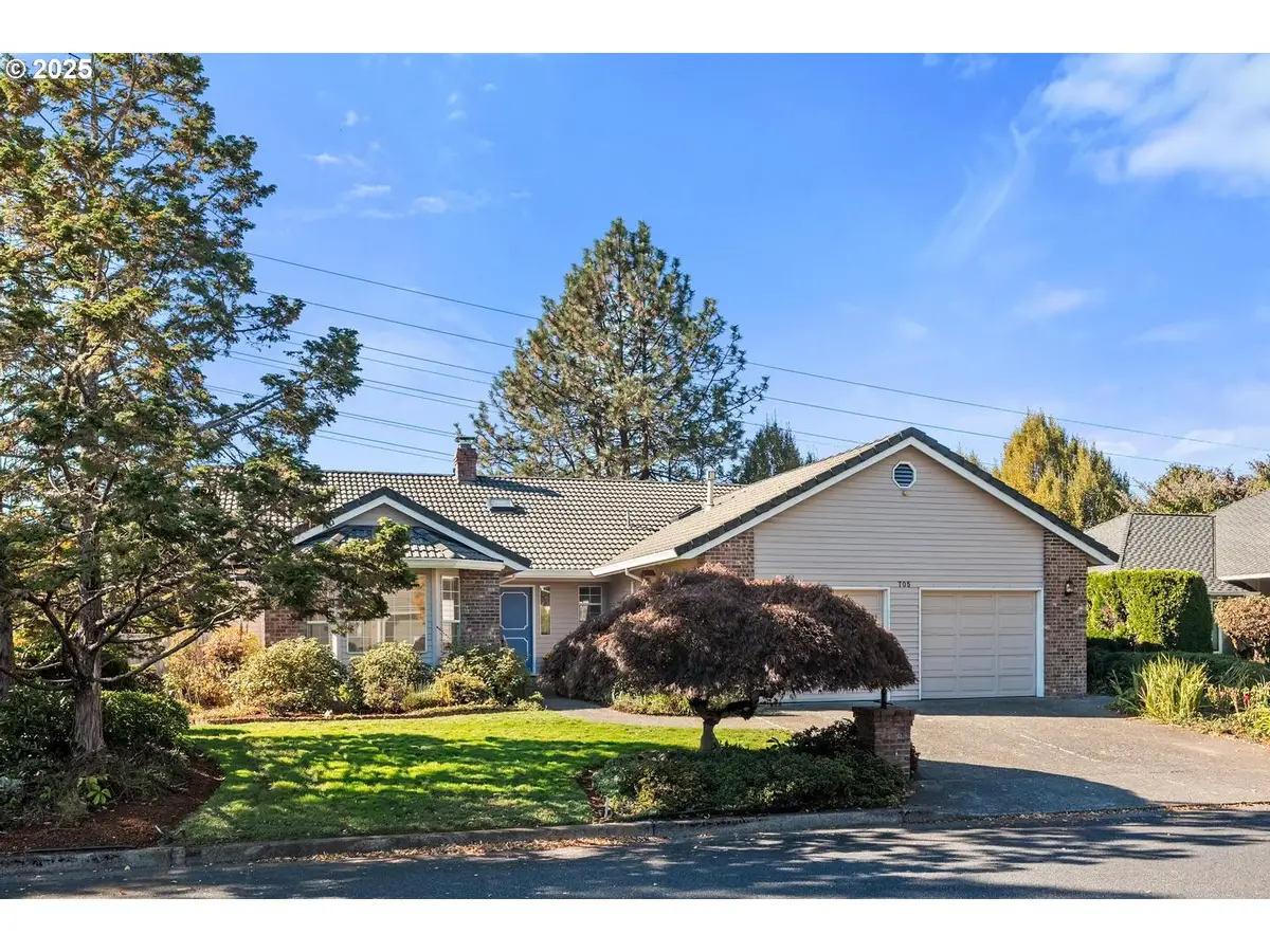 705 NW Silverado Dr, Beaverton, OR 97006 - Image #1