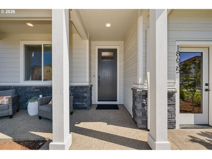 18635 Warm Springs St #4, Sandy, OR 97055 - #2